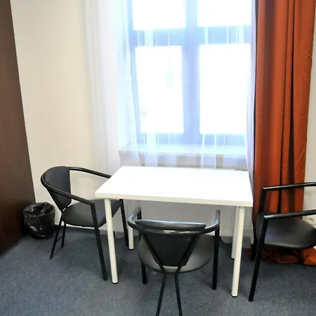 Panzió Economic Rooms- 24h Self Check-in Poznań