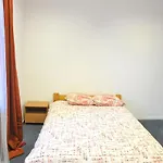 Oda ve Kahvaltı Economic Rooms- 24h Self Check-in Poznan