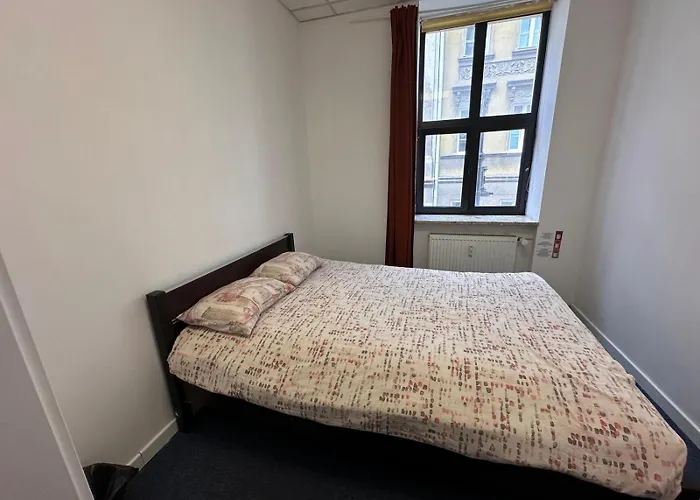 Economic Rooms- 24h Self Check-in Bed and Breakfast Πόζναν